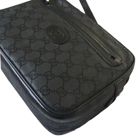 2x HOST PICK Vintage Gucci Black Monogram Crossbody Camera Bag - Picture 8 of 15